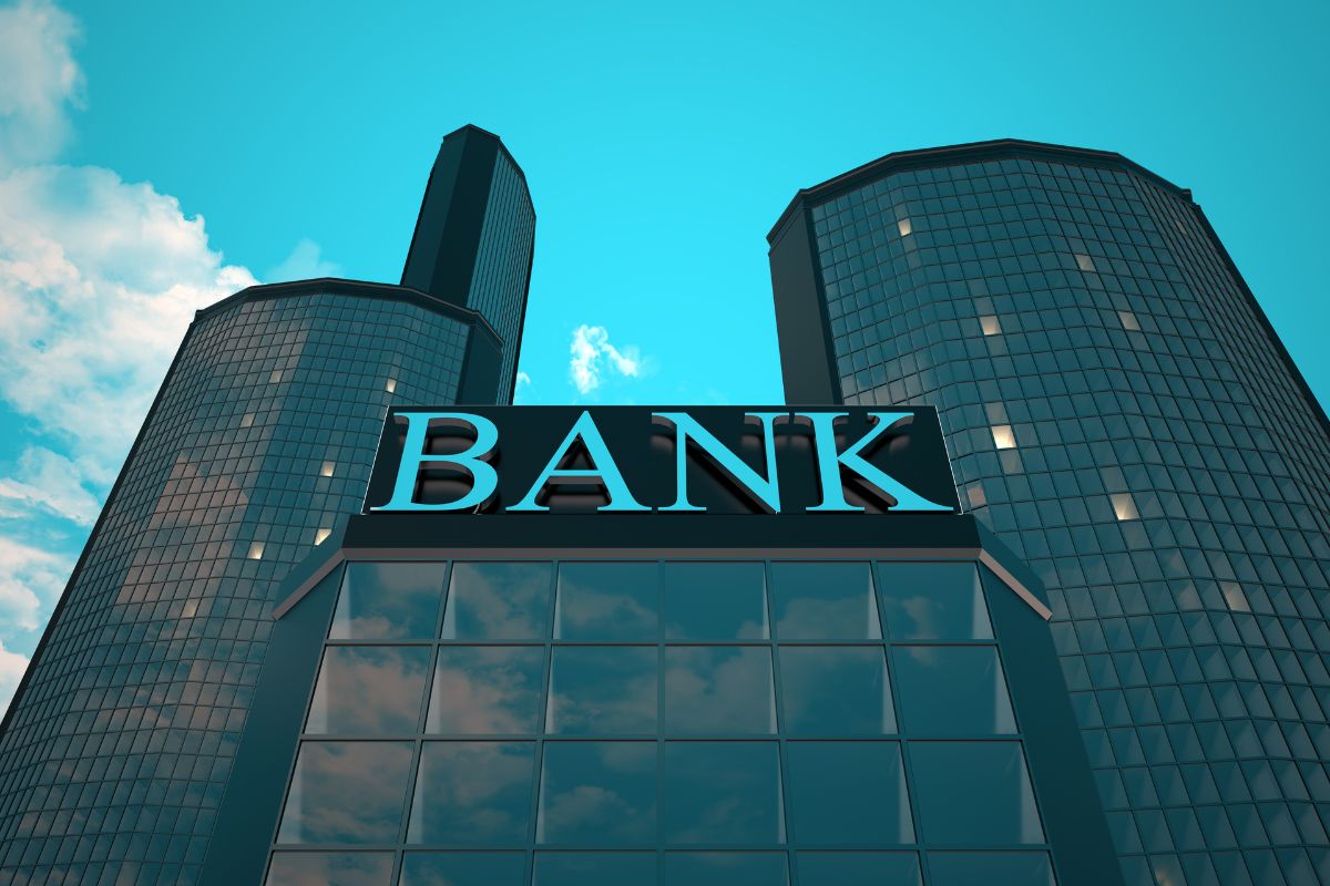 Perbedaan Bank Umum dan Bank Perkreditan Rakyat